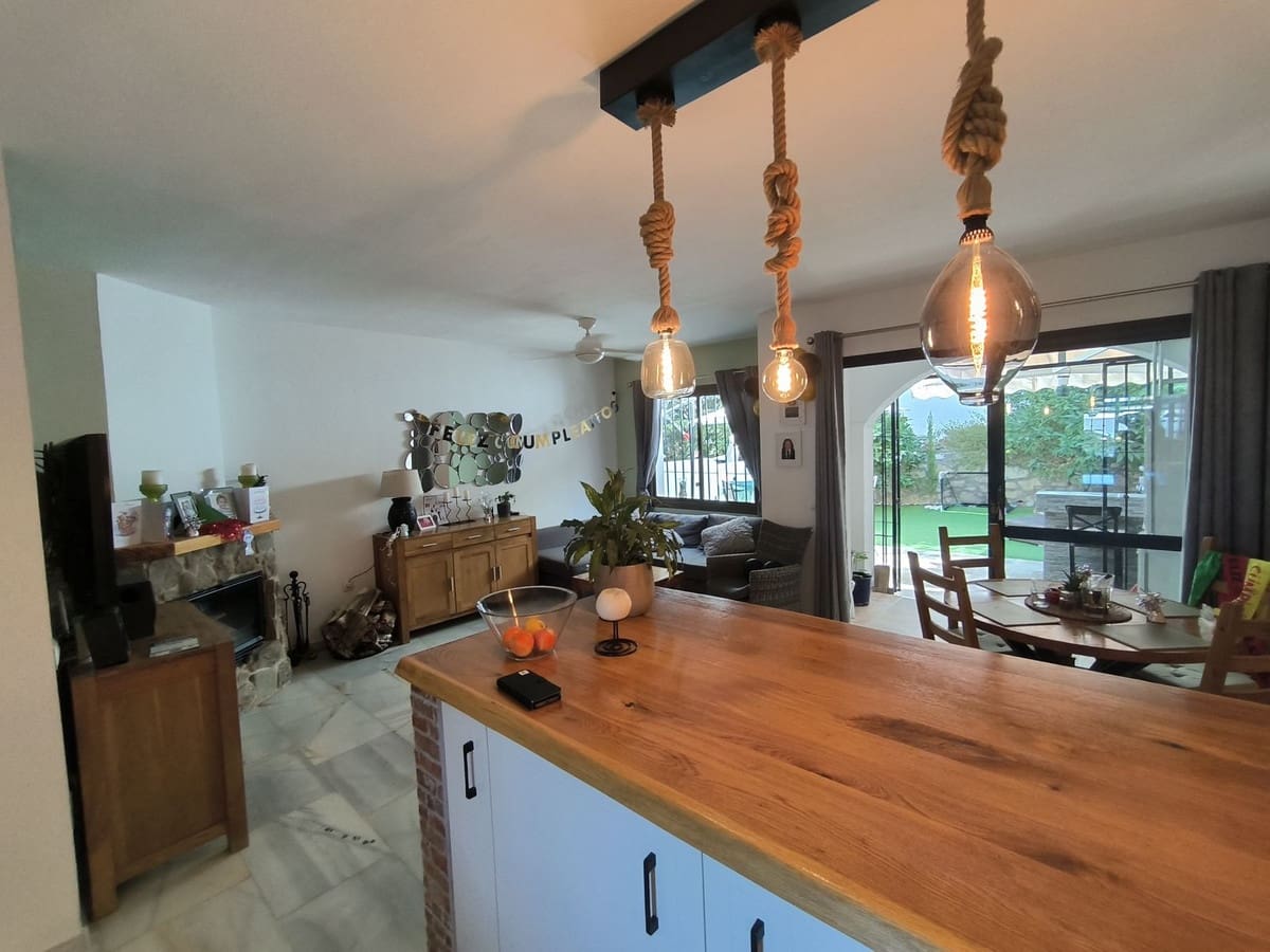 3 chambre Maison de Ville à vendre à Cerro del Aguila avec piscine garage - 445 000 € (Ref: 10102570)