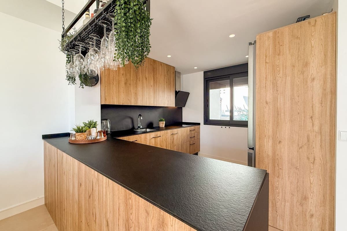 3 sovrum Hus till salu i Benahavis med pool garage - 549 000 € (Ref: 10111009)