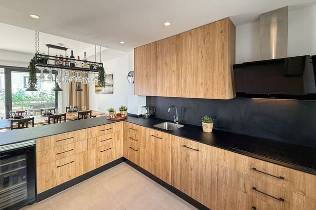 3 sovrum Hus till salu i El Paraíso, Benahavís med pool garage - 549 000 € (Ref: 10111009)