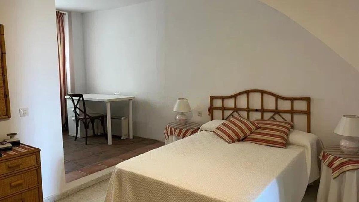 4 slaapkamer Huis te koop in Estepona met zwembad garage - € 629.000 (Ref: 10111013)