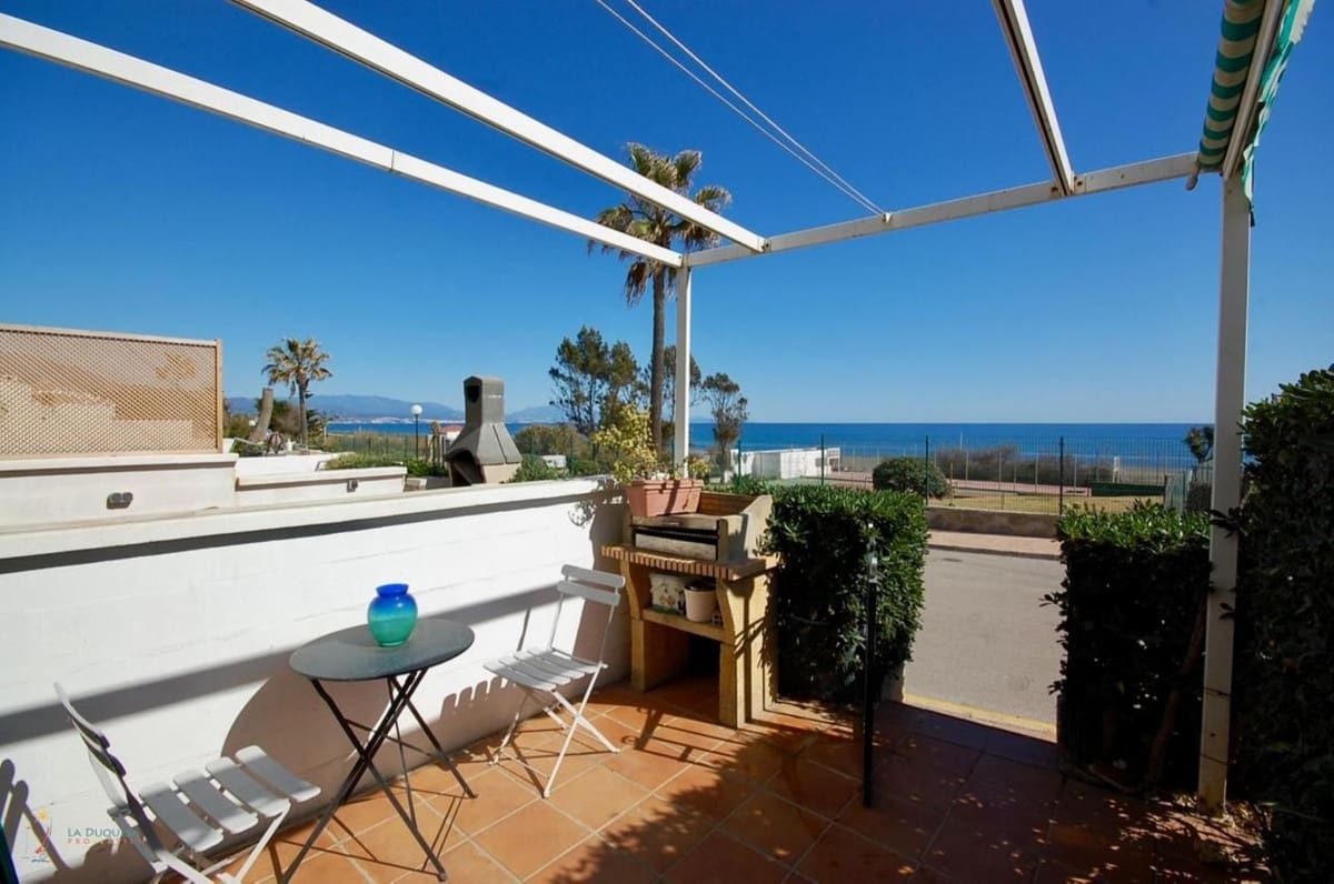 2 soveværelse Byhus til salg i Manilva med swimmingpool garage - € 315.000 (Ref: 10111807)