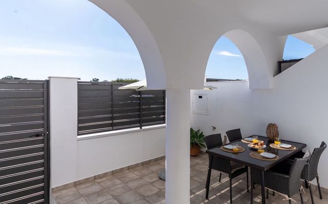 2 quarto Casa em Banda para venda em Marbella com piscina - 350 000 € (Ref: 10111808)