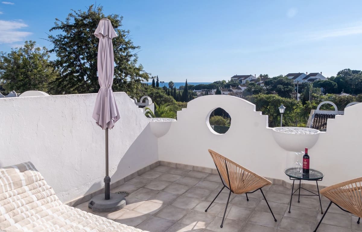 2 quarto Casa em Banda para venda em Marbella com piscina - 350 000 € (Ref: 10111808)