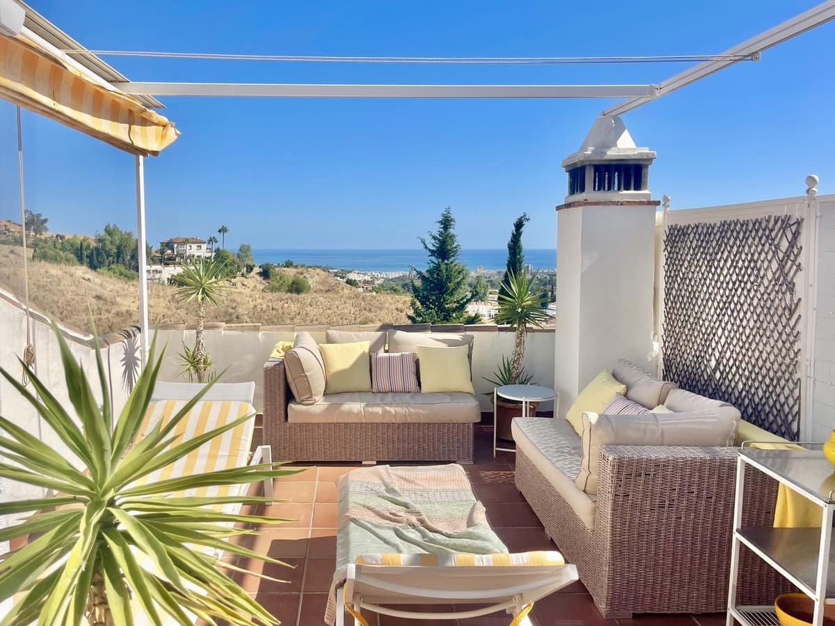 2 soveværelse Byhus til salg i Mijas med swimmingpool garage - € 390.000 (Ref: 10111810)