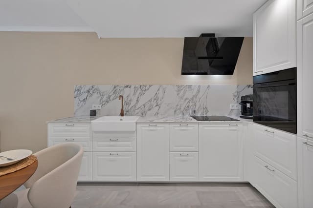 2 chambre Maison de Ville à vendre à Calahonda, Mijas avec piscine - 490 000 € (Ref: 10111891)