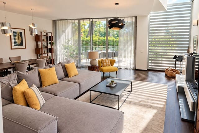 2 bedroom Townhouse for sale in Sierra Blanca, Marbella with pool garage - € 1,350,000 (Ref: 10130705)