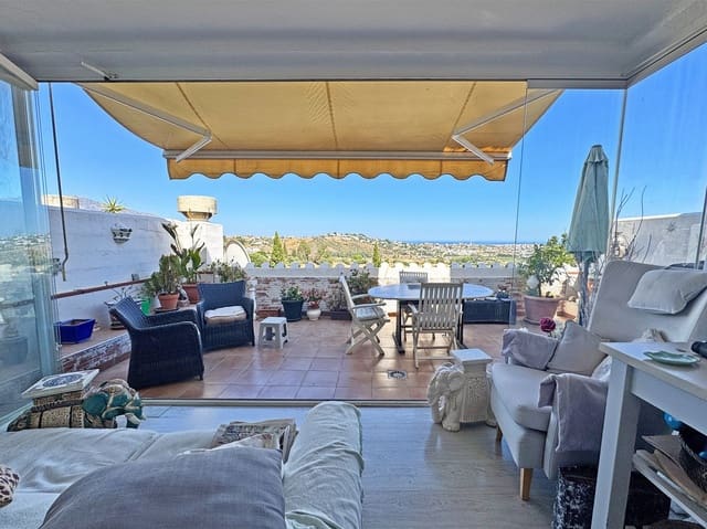 2 makuuhuone Omakotitalo myytävänä paikassa Mijas Golf, Mijas mukana uima-altaan 
autotalli - 333 000 € (Ref: 10130709)