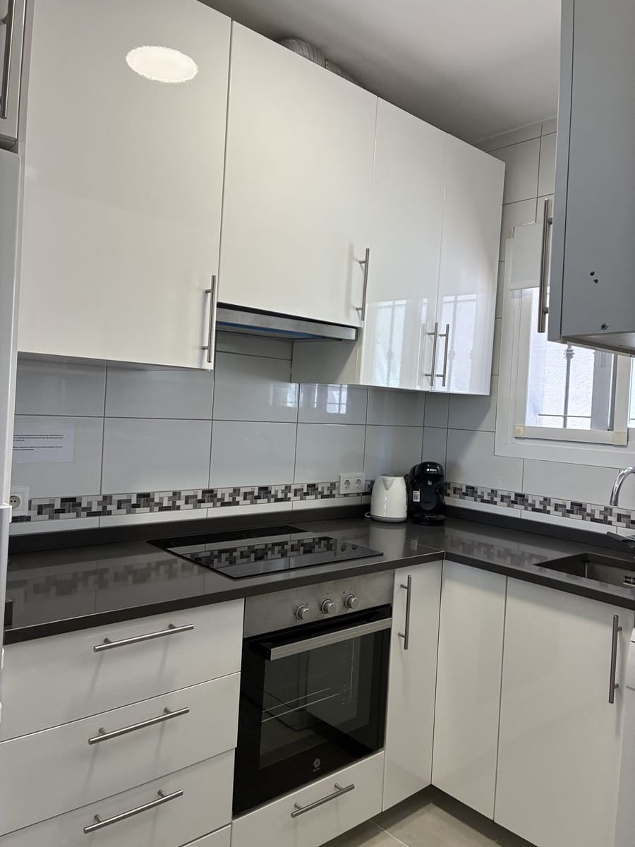 2 soveværelse Byhus til salg i Mijas Costa med swimmingpool - € 399.000 (Ref: 10130719)