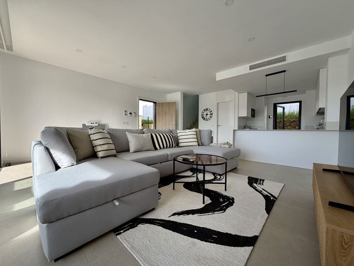 3 sypialnia Dom na sprzedaż w Estepona z basenem garażem - 745 000 € (Ref: 10131976)
