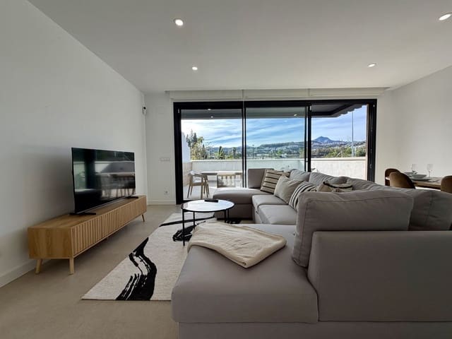 3 sypialnia Dom na sprzedaż w Estepona z basenem garażem - 745 000 € (Ref: 10131976)