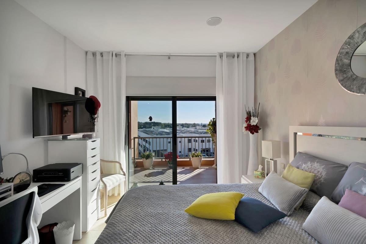 2 slaapkamer Appartement te koop in Estepona met zwembad garage - € 479.000 (Ref: 10132006)