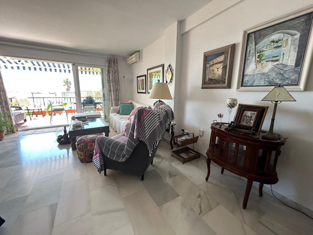 2 slaapkamer Appartement te koop in Calahonda met zwembad garage - € 550.000 (Ref: 10136036)