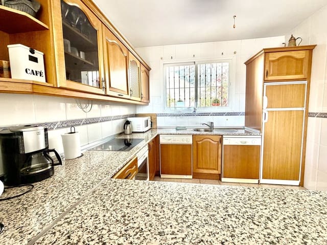 2 slaapkamer Penthouse te koop in Calahonda, Mijas met zwembad - € 369.000 (Ref: 10139692)