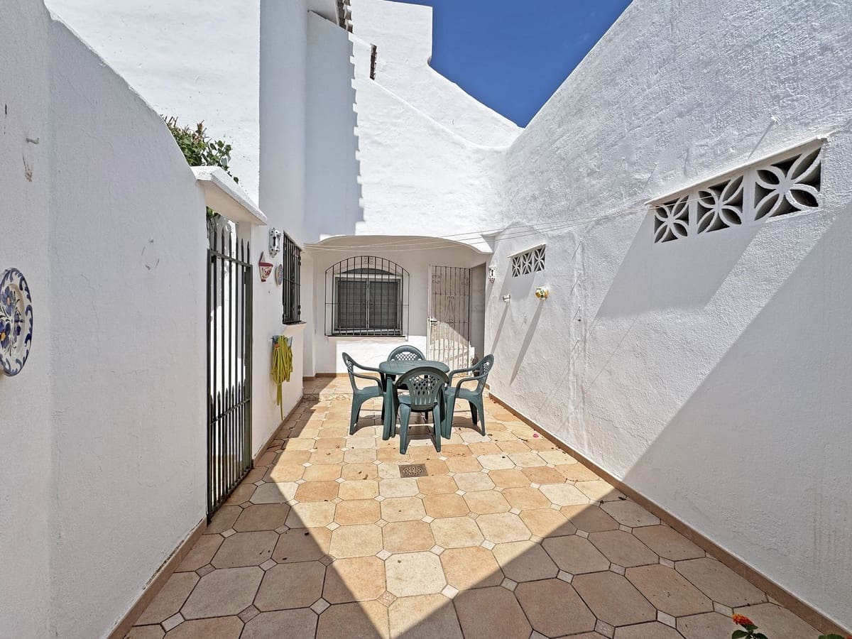 2 quarto Apartamento para venda em Calahonda com piscina - 375 000 € (Ref: 10139693)