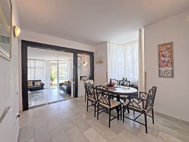 2 quarto Apartamento para venda em Calahonda, Mijas com piscina - 375 000 € (Ref: 10139693)