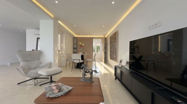 3 Zimmer Haus zu verkaufen in Calahonda, Mijas mit Garage - 695.000 € (Ref: 10139749)