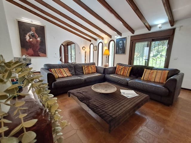 7 soverom Villa til salgs i Calahonda, Mijas med svømmebasseng - € 1 300 000 (Ref: 10139850)