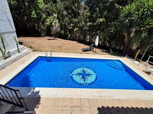 7 soverom Villa til salgs i Calahonda, Mijas med svømmebasseng - € 1 300 000 (Ref: 10139850)