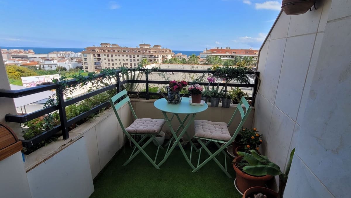 3 quarto Apartamento para venda em Manilva com piscina garagem - 299 000 € (Ref: 10150367)