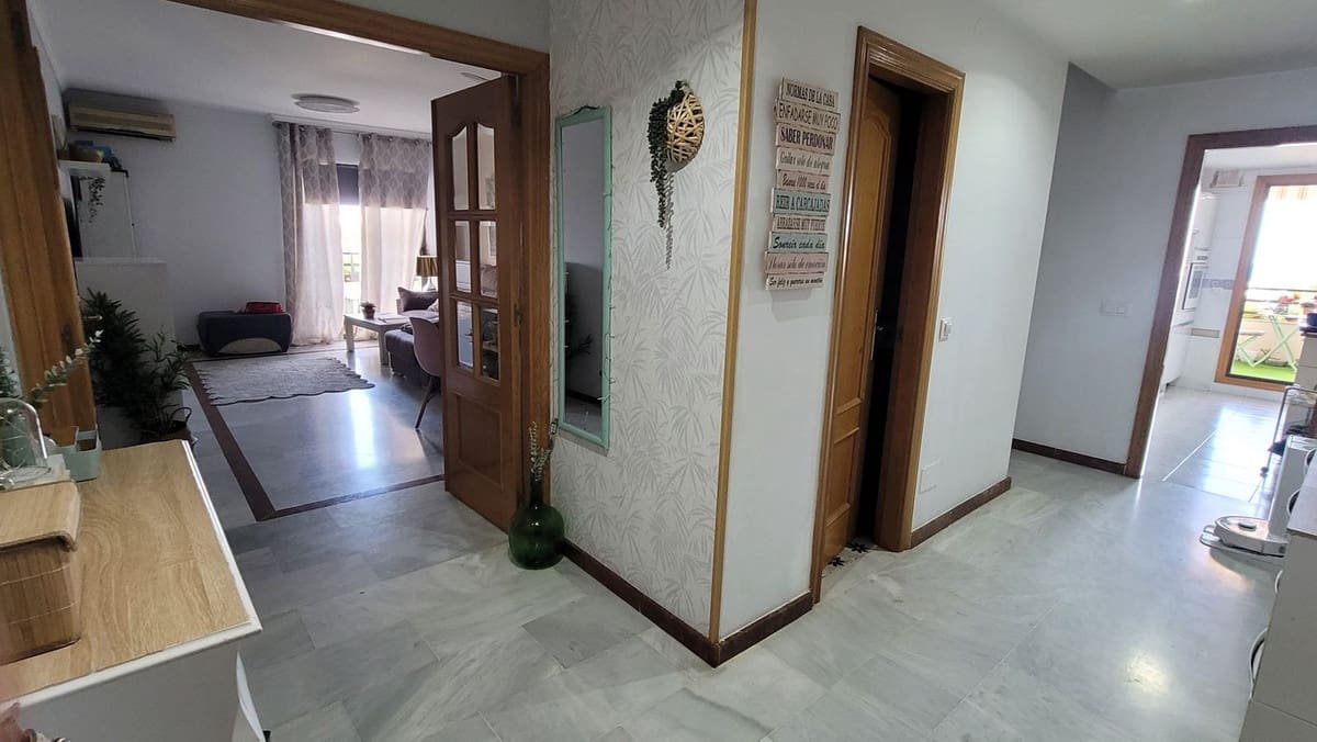 3 quarto Apartamento para venda em Manilva com piscina garagem - 299 000 € (Ref: 10150367)
