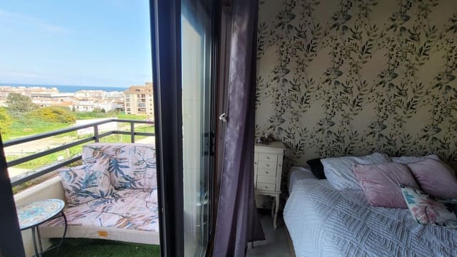 3 quarto Apartamento para venda em Manilva com piscina garagem - 299 000 € (Ref: 10150367)