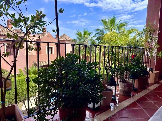 3 soverom Hus til salgs i Estepona med svømmebasseng garasje - € 478 000 (Ref: 10161506)
