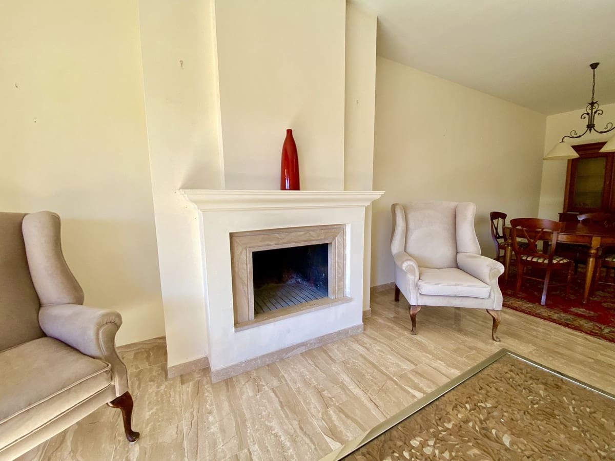 2 bedroom Apartment for sale in Guadalmina with pool garage - € 630,000 (Ref: 10161599)
