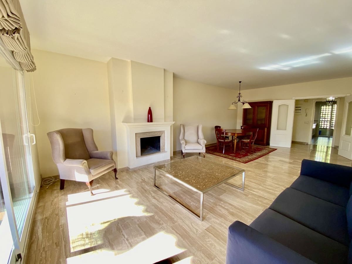 2 bedroom Apartment for sale in Guadalmina with pool garage - € 630,000 (Ref: 10161599)