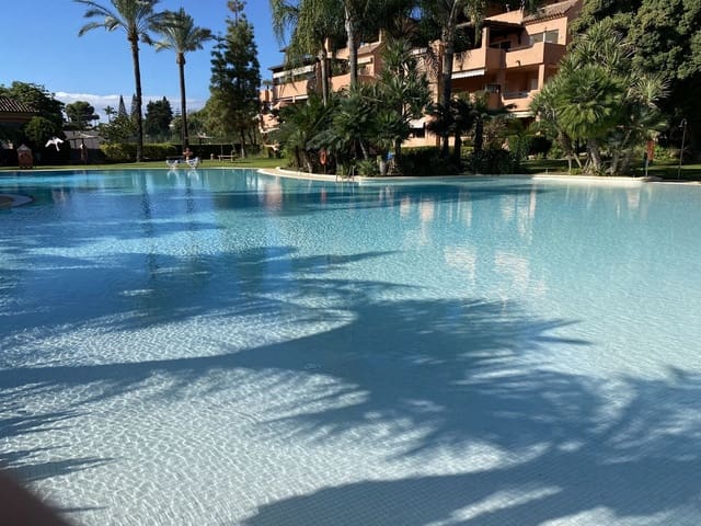 2 slaapkamer Appartement te koop in Guadalmina Alta, Marbella met zwembad garage - € 630.000 (Ref: 10161599)