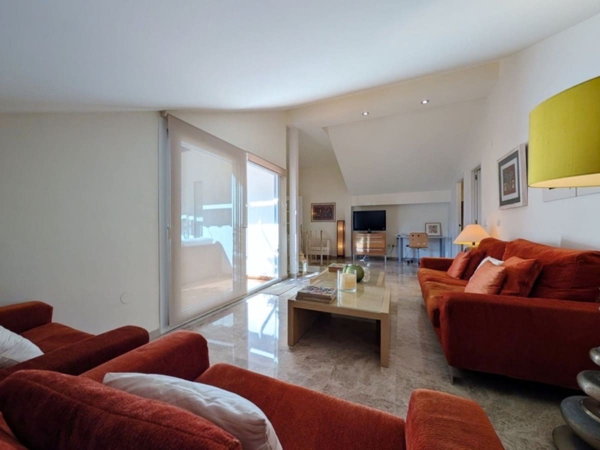 4 quarto Penthouse para venda em San Pedro de Alcantara com piscina garagem - 1 175 000 € (Ref: 10162278)