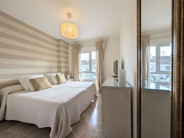 4 quarto Penthouse para venda em San Pedro de Alcantara, Marbella com piscina garagem - 1 175 000 € (Ref: 10162278)