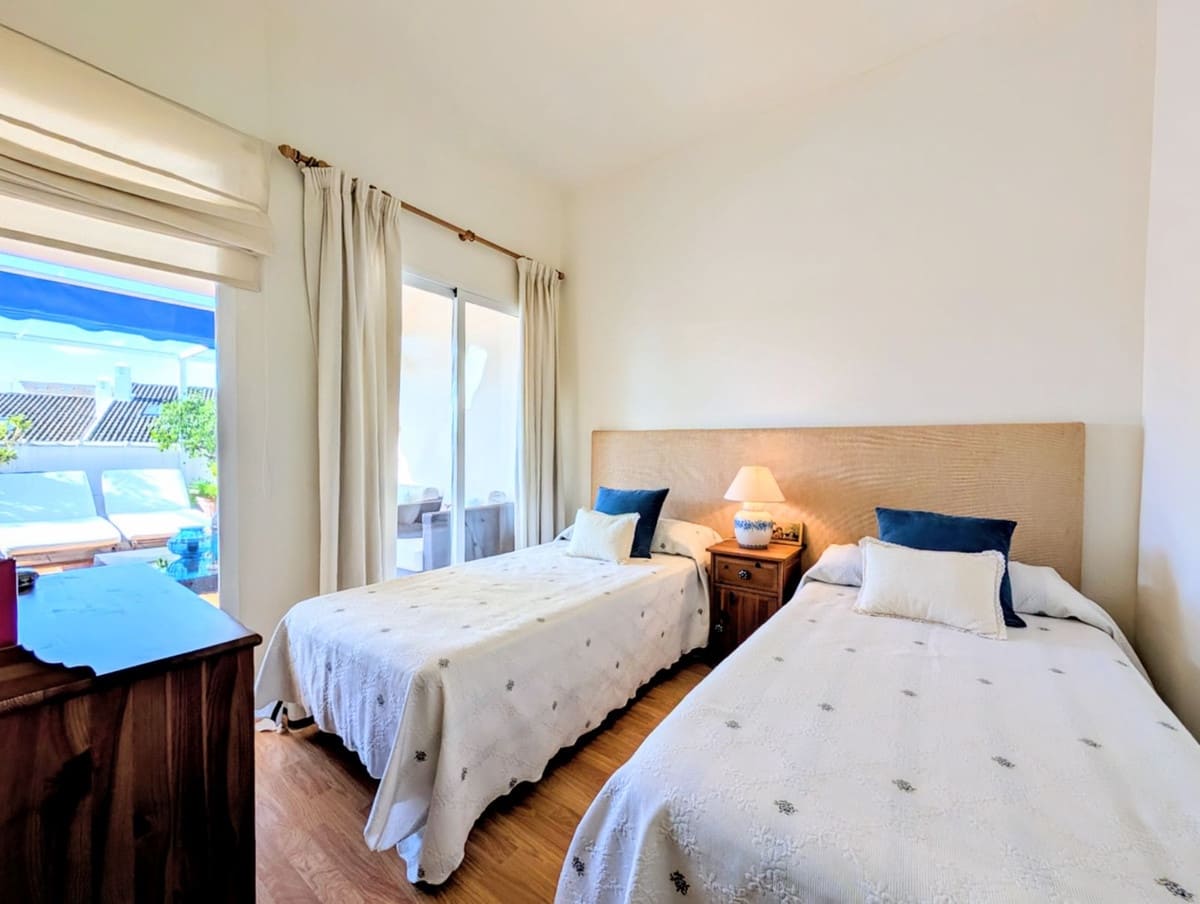 4 quarto Penthouse para venda em San Pedro de Alcantara com piscina garagem - 1 175 000 € (Ref: 10162278)