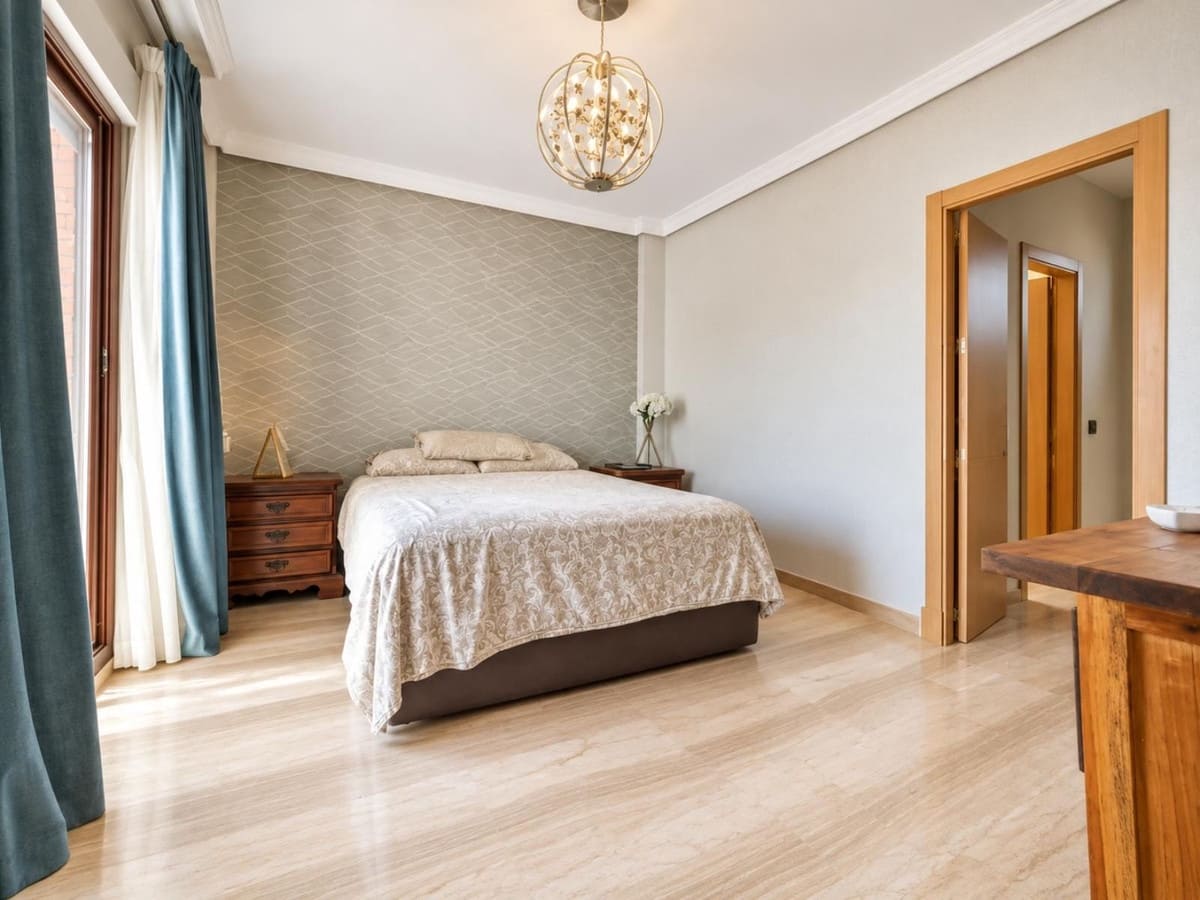 4 bedroom Villa for sale in Guadalmina with pool garage - € 1,895,000 (Ref: 10162377)