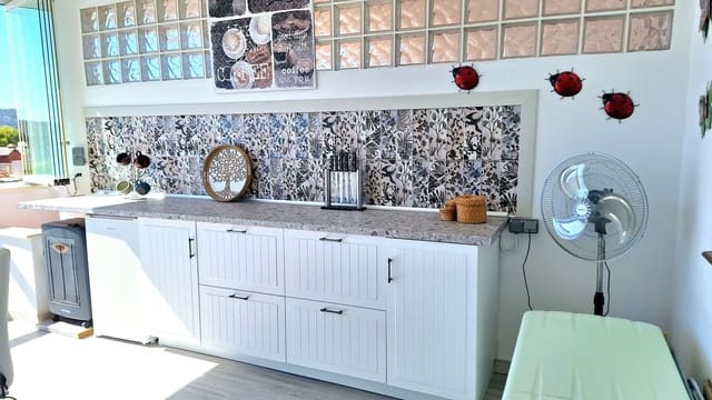 2 slaapkamer Appartement te koop in Casares met zwembad garage - € 235.000 (Ref: 10165215)