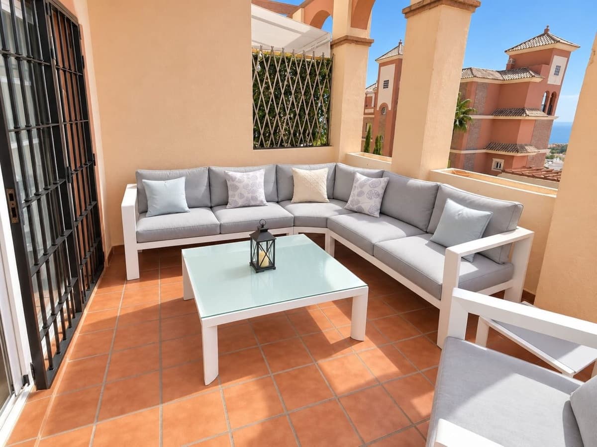 3 makuuhuone Huoneisto myytävänä paikassa La Duquesa / Puerto de la Duquesa mukana uima-altaan 
autotalli - 355 000 € (Ref: 10165295)