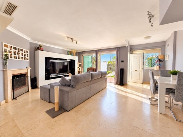 4 Zimmer Haus zu verkaufen in Manilva mit Pool Garage - 575.000 € (Ref: 10166772)
