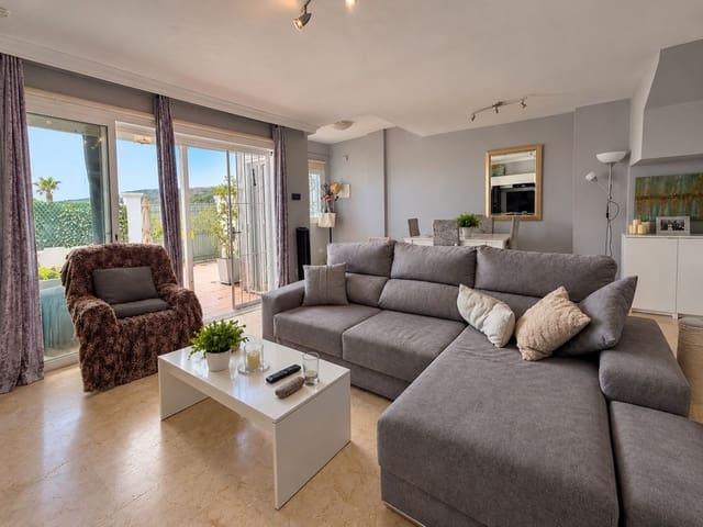 4 Zimmer Haus zu verkaufen in Manilva mit Pool Garage - 575.000 € (Ref: 10166772)