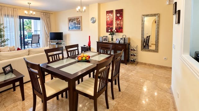 2 makuuhuone Huoneisto myytävänä paikassa La Duquesa / Puerto de la Duquesa, Manilva mukana uima-altaan 
autotalli - 299 950 € (Ref: 10166874)