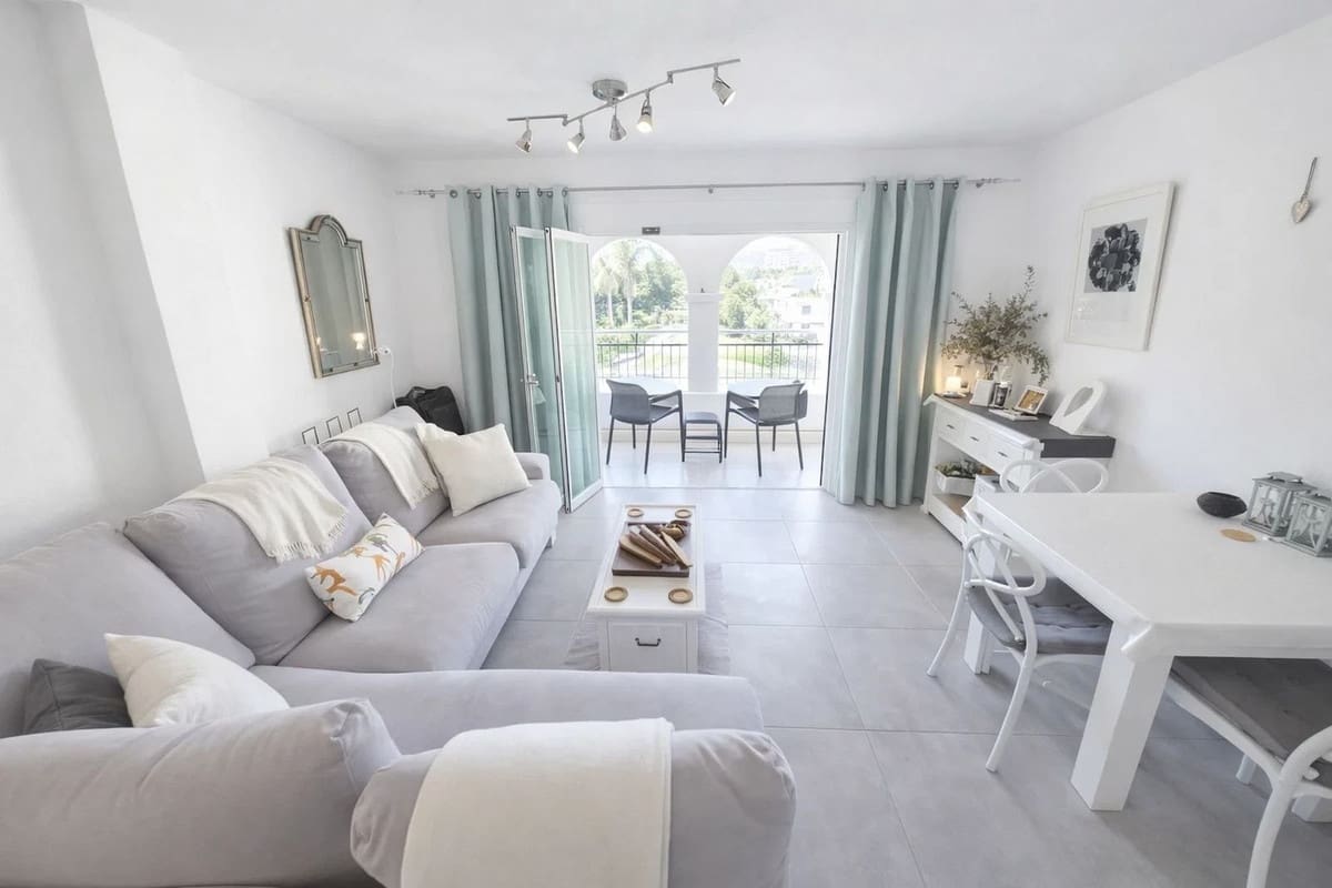 2 sovrum Lägenhet till salu i La Duquesa / Puerto de la Duquesa - 310 000 € (Ref: 10168715)