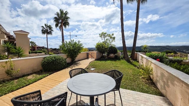 Casa de 4 habitaciones en La Duquesa / Puerto de la Duquesa, Manilva en venta con piscina garaje - 525.000 € (Ref: 10173906)