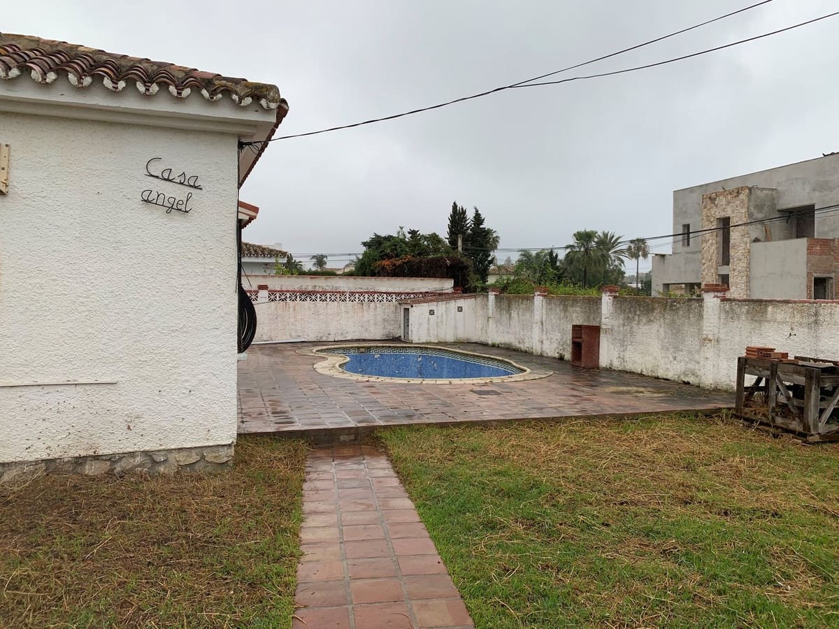 3 soverom Villa til salgs i San Pedro de Alcantara med svømmebasseng garasje - € 1 150 000 (Ref: 10175260)