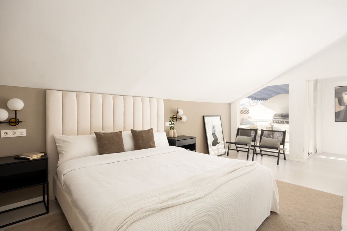 4 bedroom Penthouse for sale in San Pedro de Alcantara with pool garage - € 1,295,000 (Ref: 10175261)