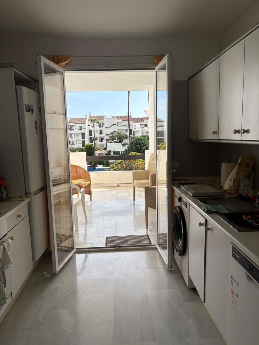 2 slaapkamer Appartement te koop in Bel-Air met zwembad - € 340.000 (Ref: 10175280)