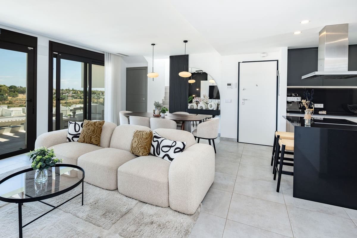 3 bedroom Penthouse for sale in New Golden Mile with pool garage - € 990,000 (Ref: 10179317)
