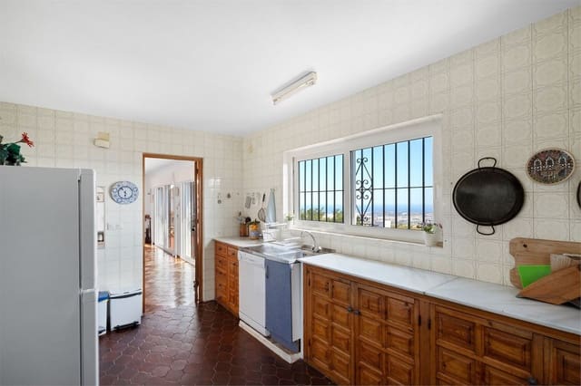 Chalet de 4 habitaciones en Valtocado, Mijas en venta con piscina garaje - 860.000 € (Ref: 10183530)