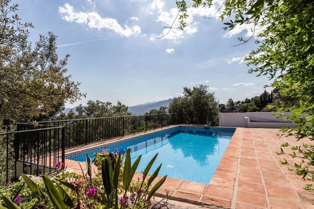 Chalet de 4 habitaciones en Valtocado, Mijas en venta con piscina garaje - 860.000 € (Ref: 10183530)