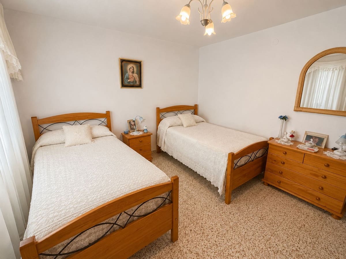 3 slaapkamer Villa te koop in Casares - € 220.000 (Ref: 10184879)