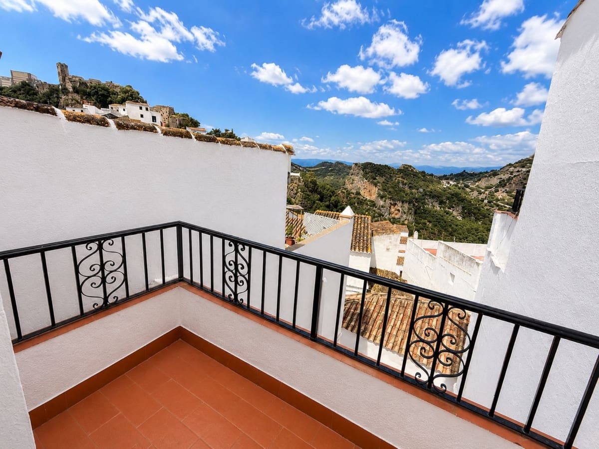 3 slaapkamer Villa te koop in Casares - € 220.000 (Ref: 10184879)