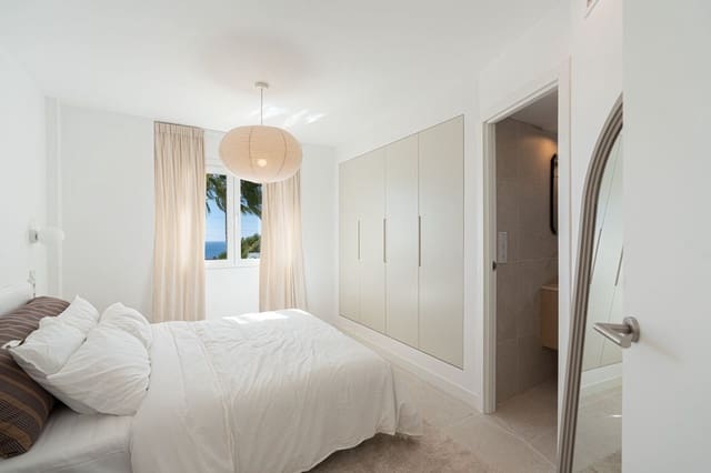 2 slaapkamer Appartement te koop in Calahonda, Mijas met zwembad - € 419.000 (Ref: 10185992)