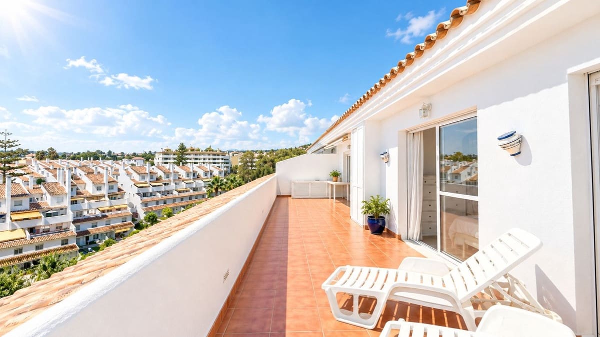 2 soveværelse Penthouse til salg i Calahonda med swimmingpool garage - € 445.000 (Ref: 10185994)